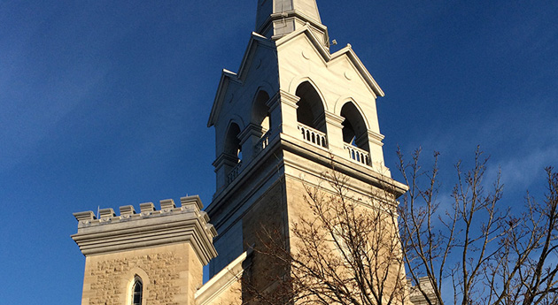 L’église, de style gothique, fut terminée en 1922. C’est la deuxième de la paroisse. La première, construite de pierre, fut démolie en 1920 dû à des problèmes de structure